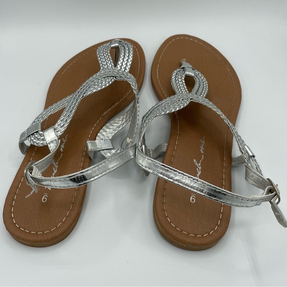 Silver Braided Size 9 Rope Style Design Sandals - Picture 2 of 7